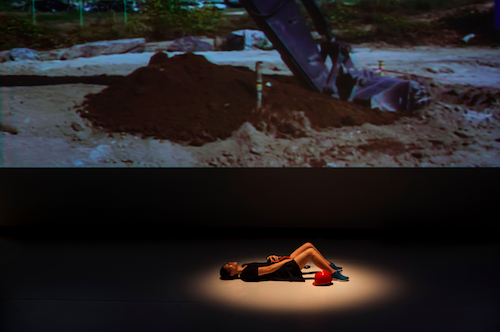 A production still from Geumhyung Jeong's "Oil Pressure Vibrator"
