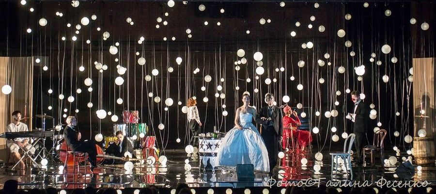 Yury Butusov’s “Drums in the Night” at the Pushkin Theater