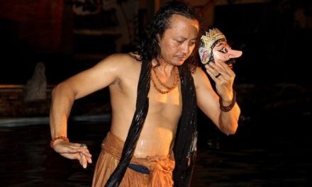 Masked Dancing: Javanese Tales on Stage