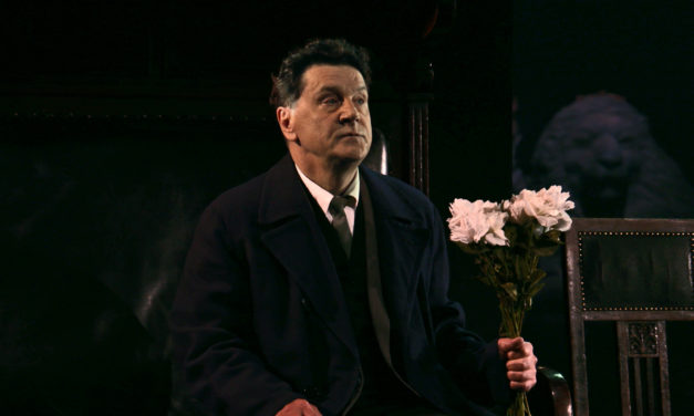 A Stark, Beautiful “Uncle Vanya” from the Vakhtangov Theatre and Stage Russia HD