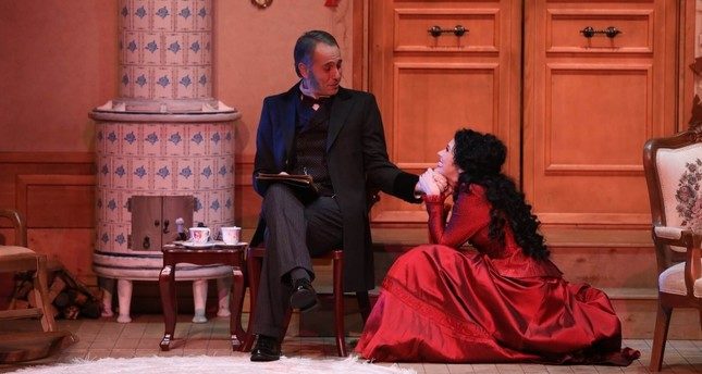 “A Doll’s House” Premieres On Istanbul Stage