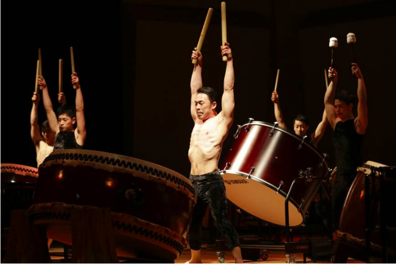 Kabuki’s Bando Tamasaburo V Takes Kodo Drum Troupe In An Artistic New Direction With “Spiral”