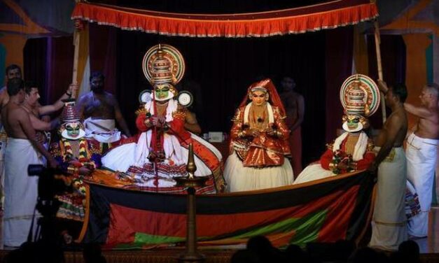 Abhinaya Steals The Show at Kalakshetra Kathakali Festival