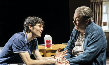 Caryl Churchill’s “A Number” at the Bridge Theatre: Family Drama About Genetic Manipulation