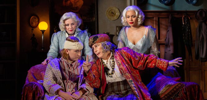 Christmas Carol Actors Theatre 2022 The Pandemic Nearly Killed Theatre - The Creative Way It Fought Back Could  Leave It Stronger - The Theatre Times