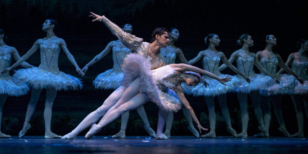 Turkish Dancers’ Fresh Take on Reinterpreted “Swan Lake”