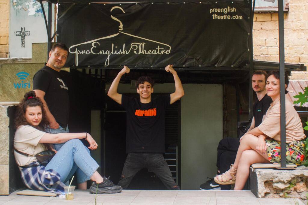 Alex Borovenskiy and his team in front of the bombshelter ProEnglish theatre, photo by Anton Dmytruk