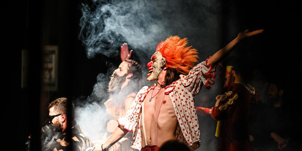 I Hold On To The Beautiful Side Of Theatre