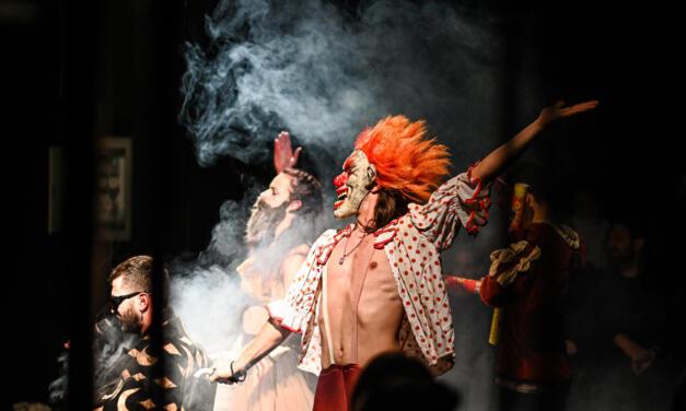 I Hold On To The Beautiful Side Of Theatre