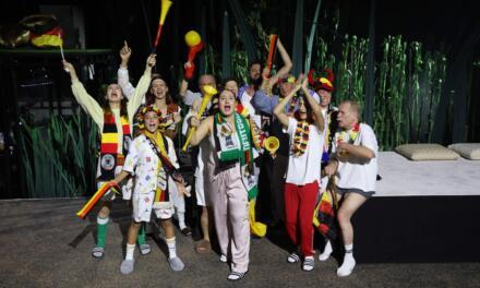 Biography And Politics: “Der Zauberer Von Öz – Eine Fußballtragödie“ In Bremen