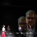 At The Düsseldorfer Schauspielhaus, “Gott ‘By Ferdinand Von Schirach Presents Its Tough Ethical Dilemma For The Audience To Vote On