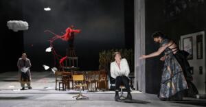 La tristeza y el luto dominan el teatro “Hamlet” de Bremen