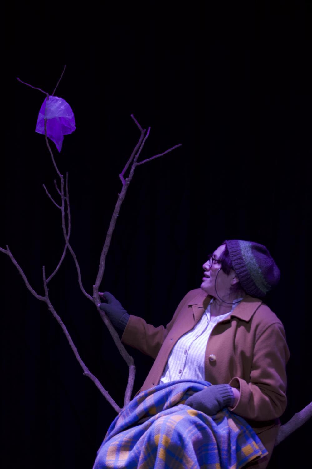 “Don’t Look Now”: Directing Theatre About the Climate Crisis “Don’t Look Now”: Directing Theatre About the Climate Crisis