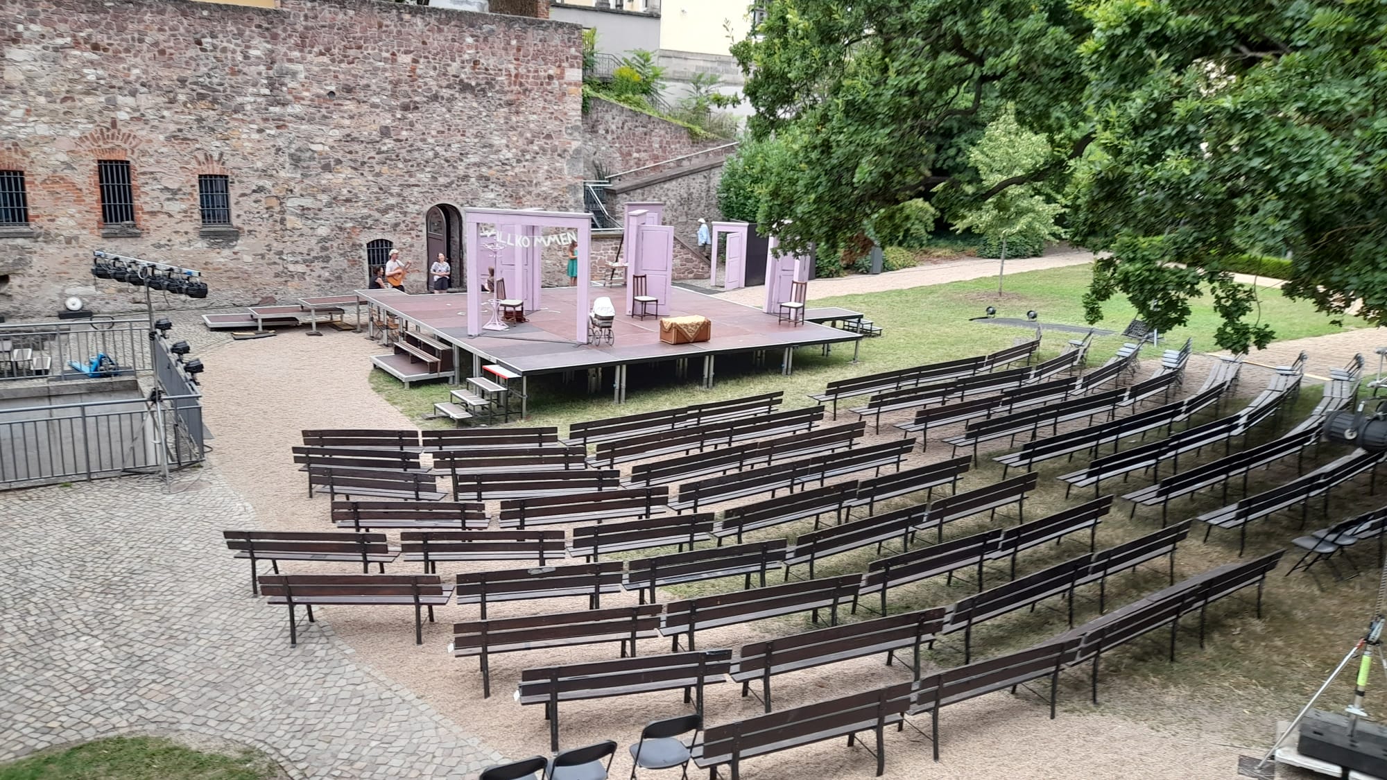 German Summer Festival Theatre (3): An Open Air “The Cherry Orchard” German Summer Festival Theatre (3): An Open Air “The Cherry Orchard”