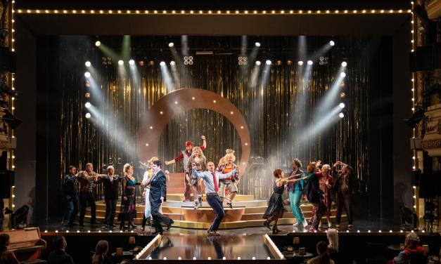Staatstheater Oldenburg’s “Art And Democracy” Season Scores With A Revival Of “Cabaret”